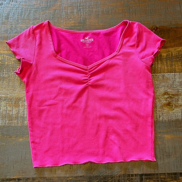 Hollister Tops - Hollister Fuchsia Ribbed Crop Top